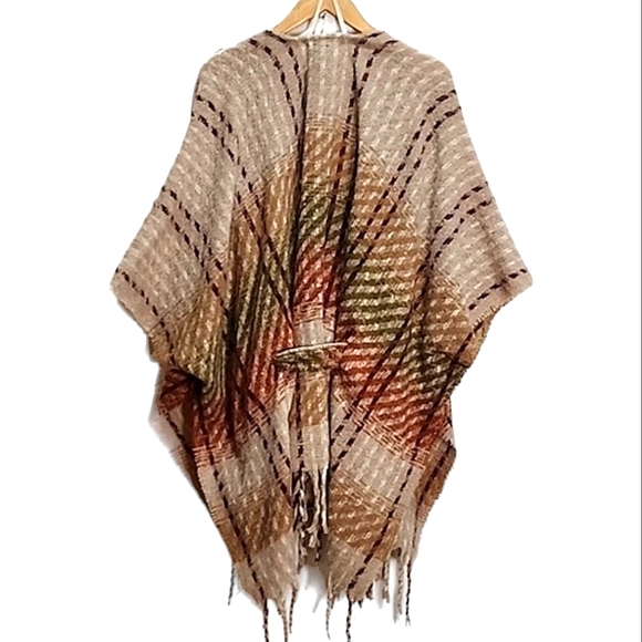 Vince Camuto wrap Shawl size OS - Picture 7 of 7